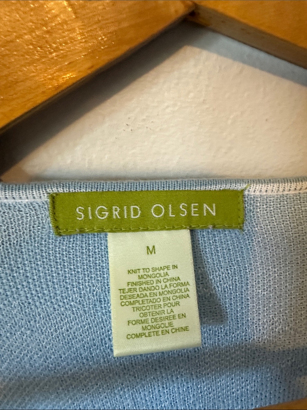 Sigrid Olsen Boden Light Blue Floral V-Neck Button Cardigan Sweater Women's M - Picture 4 of 12